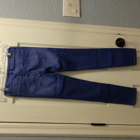 Jeans - Picture 3 of 4